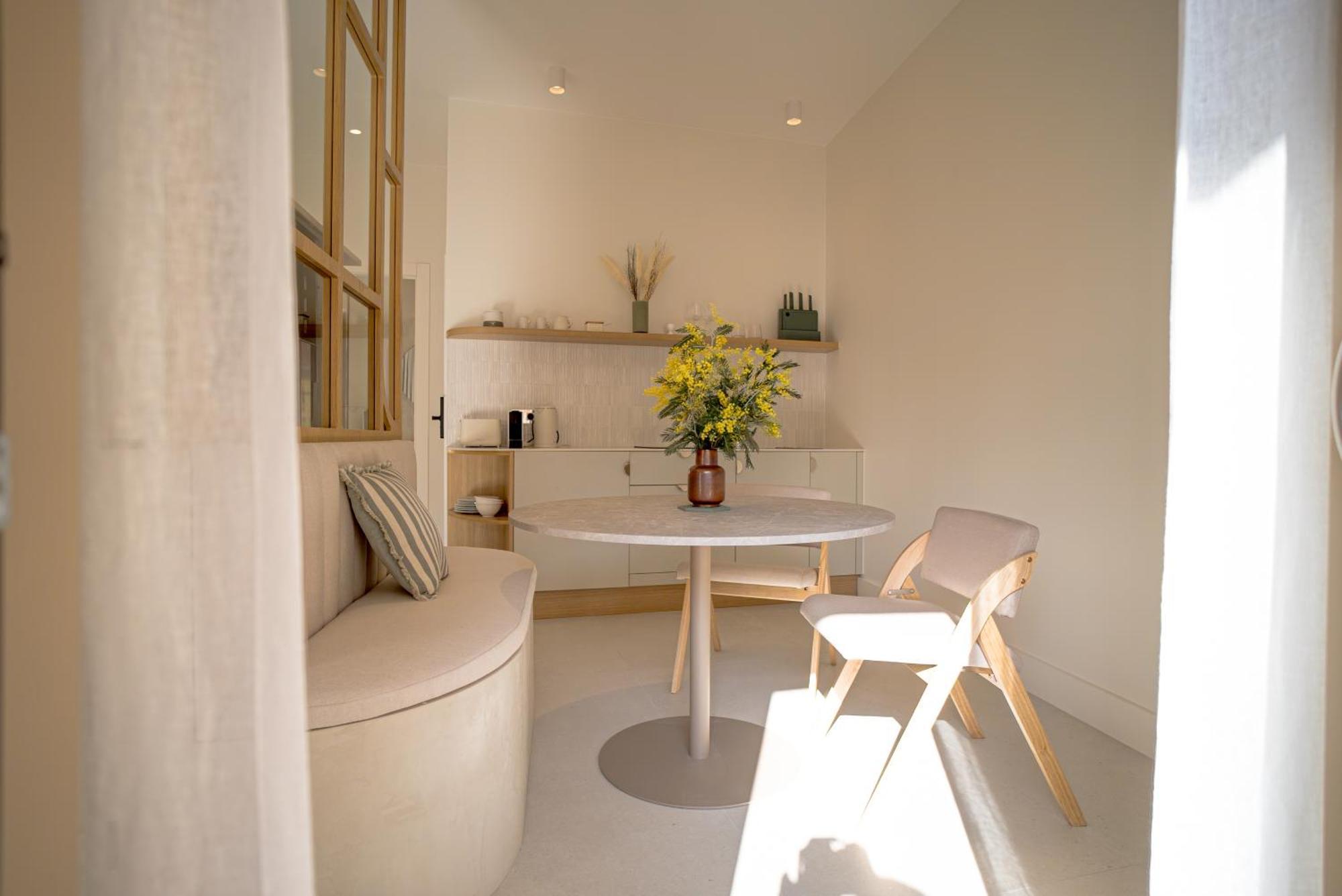 Studios Raffines Avec Terrasses - Plages, Ville Et Gare A Pied - Maison Raphael แซ็งต์-ราฟาเอล ภายนอก รูปภาพ