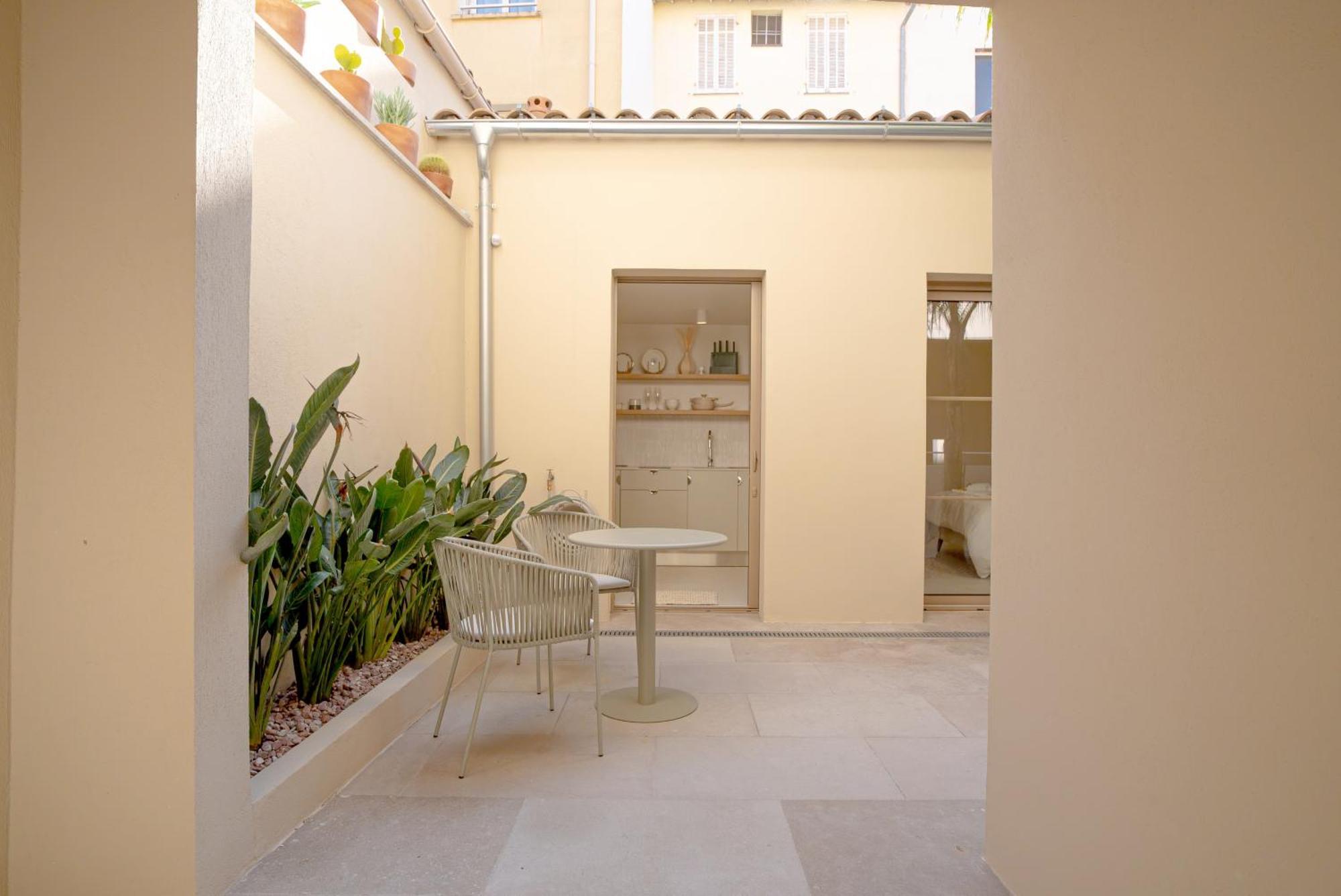 Studios Raffines Avec Terrasses - Plages, Ville Et Gare A Pied - Maison Raphael แซ็งต์-ราฟาเอล ภายนอก รูปภาพ