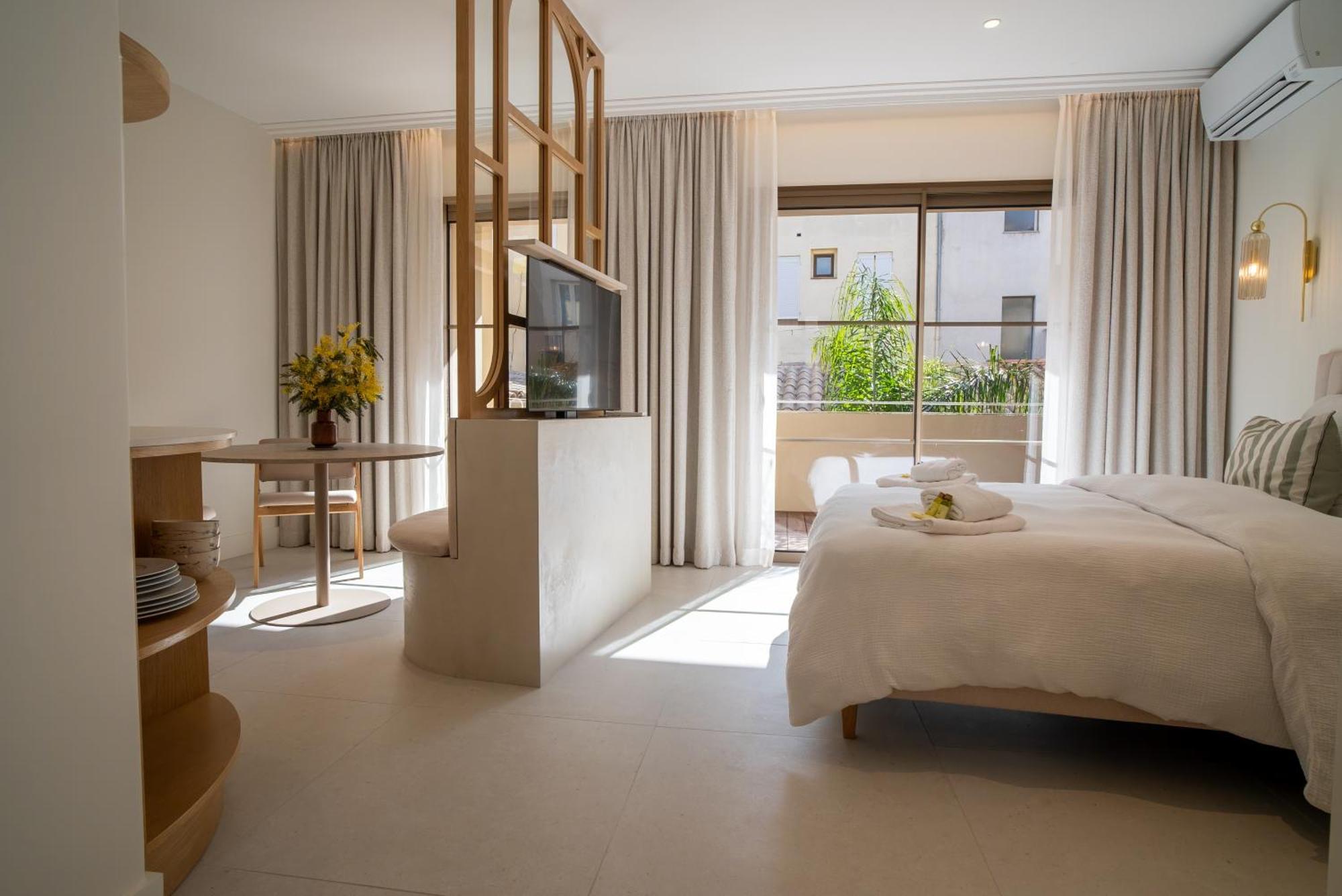 Studios Raffines Avec Terrasses - Plages, Ville Et Gare A Pied - Maison Raphael แซ็งต์-ราฟาเอล ภายนอก รูปภาพ